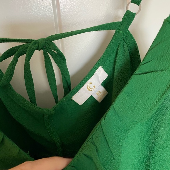 BRAND NEW Ruffled Tank - Picture 2 of 3